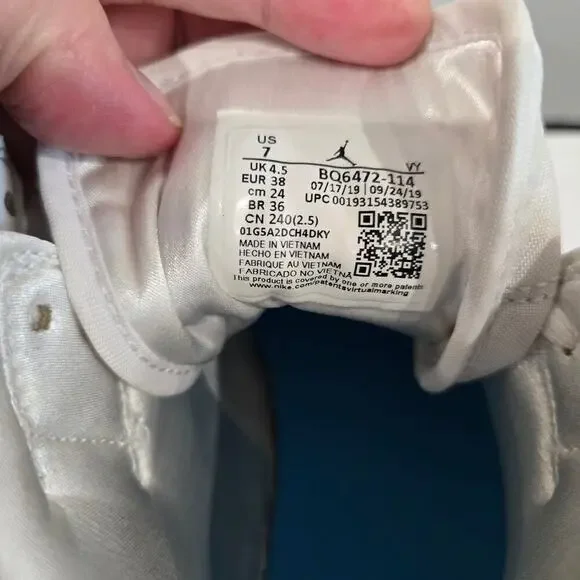 Nike Air Jordan 1 Mid Women's Dk Powder Blue/White Sneakers Sz 7 BQ6472 114 - Picture 6 of 13